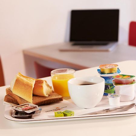 Premiere Classe St Etienne Nord Villars Вилар Экстерьер фото