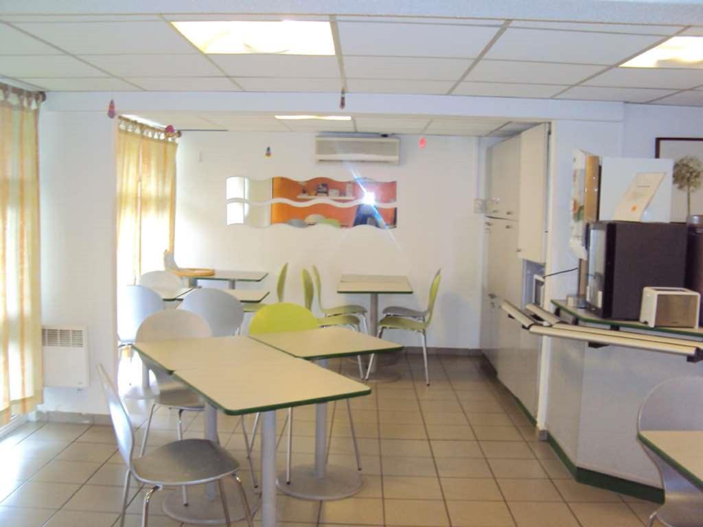 Premiere Classe St Etienne Nord Villars Вилар Экстерьер фото